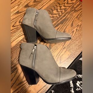 Rag & Bone nubuck charcoal gray Ankle Booties 9.5